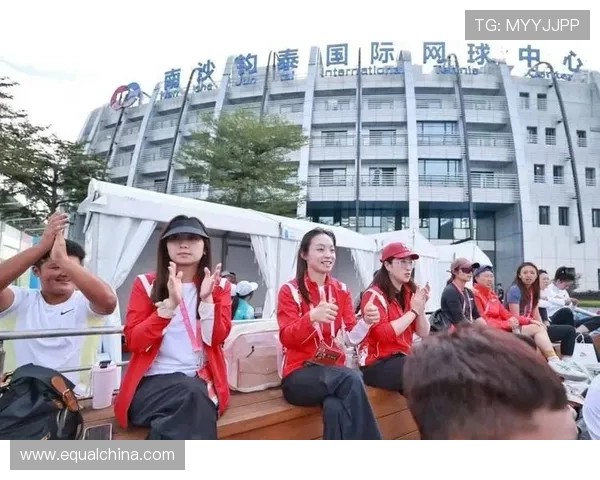 新赛季网球劲旅巅峰对决激战四方引爆全球顶级赛事热议风潮盛况瞬