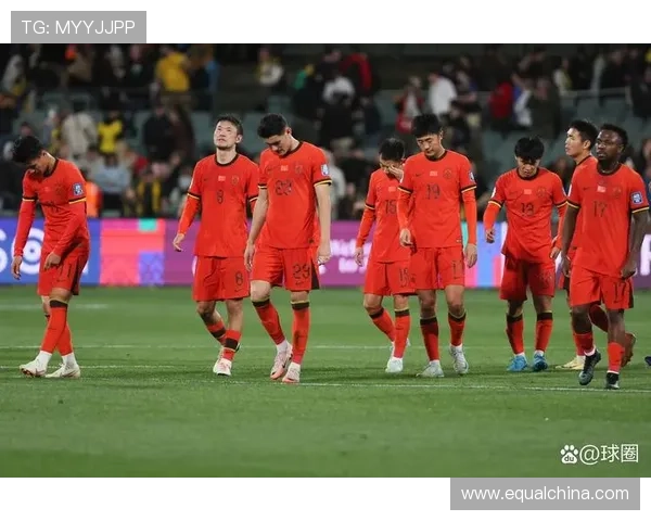 世界杯预选赛亚洲区赛场激烈角逐 中国男足目标争夺前两名晋级